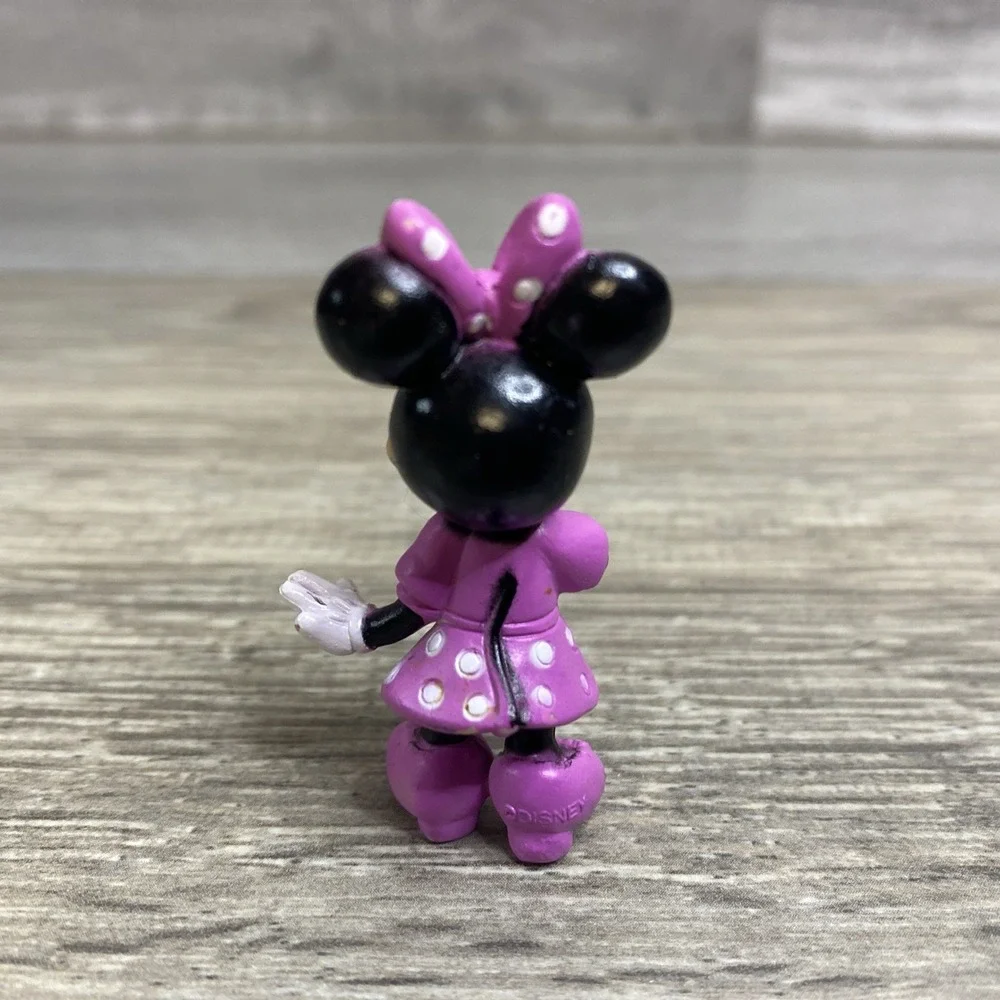 Disney Figurine 2